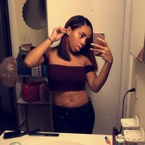 Meet your Posher, Simplyy